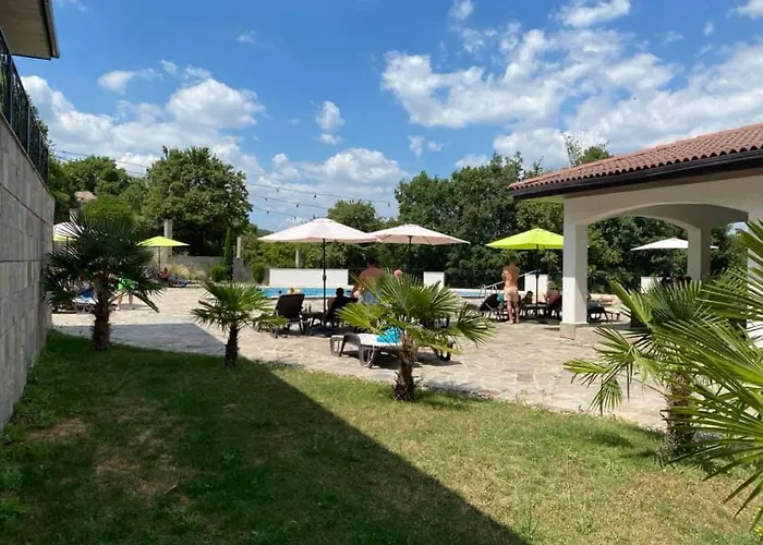 белисима, Bellissima Πανσιόν *