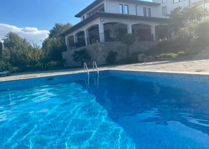 белисима, Bellissima Πανσιόν *