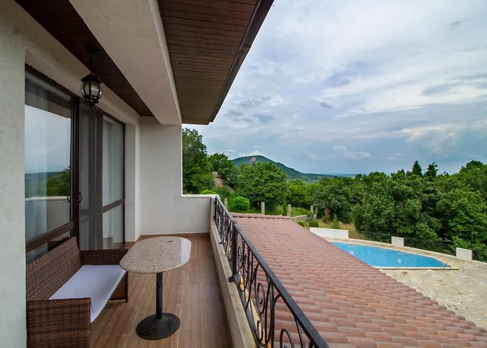 Πανσιόν белисима, Bellissima