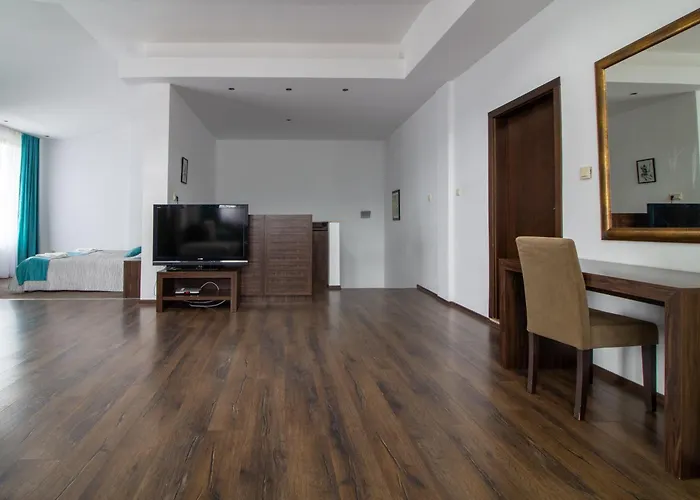 Πανσιόν белисима, Bellissima *